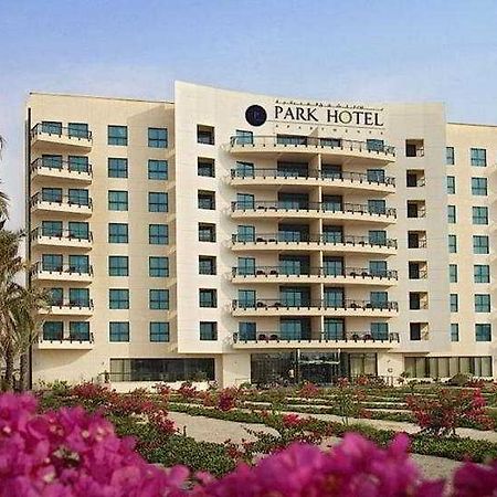 Park Apartments Dubai,An Edge By Rotana Hotel Esterno foto